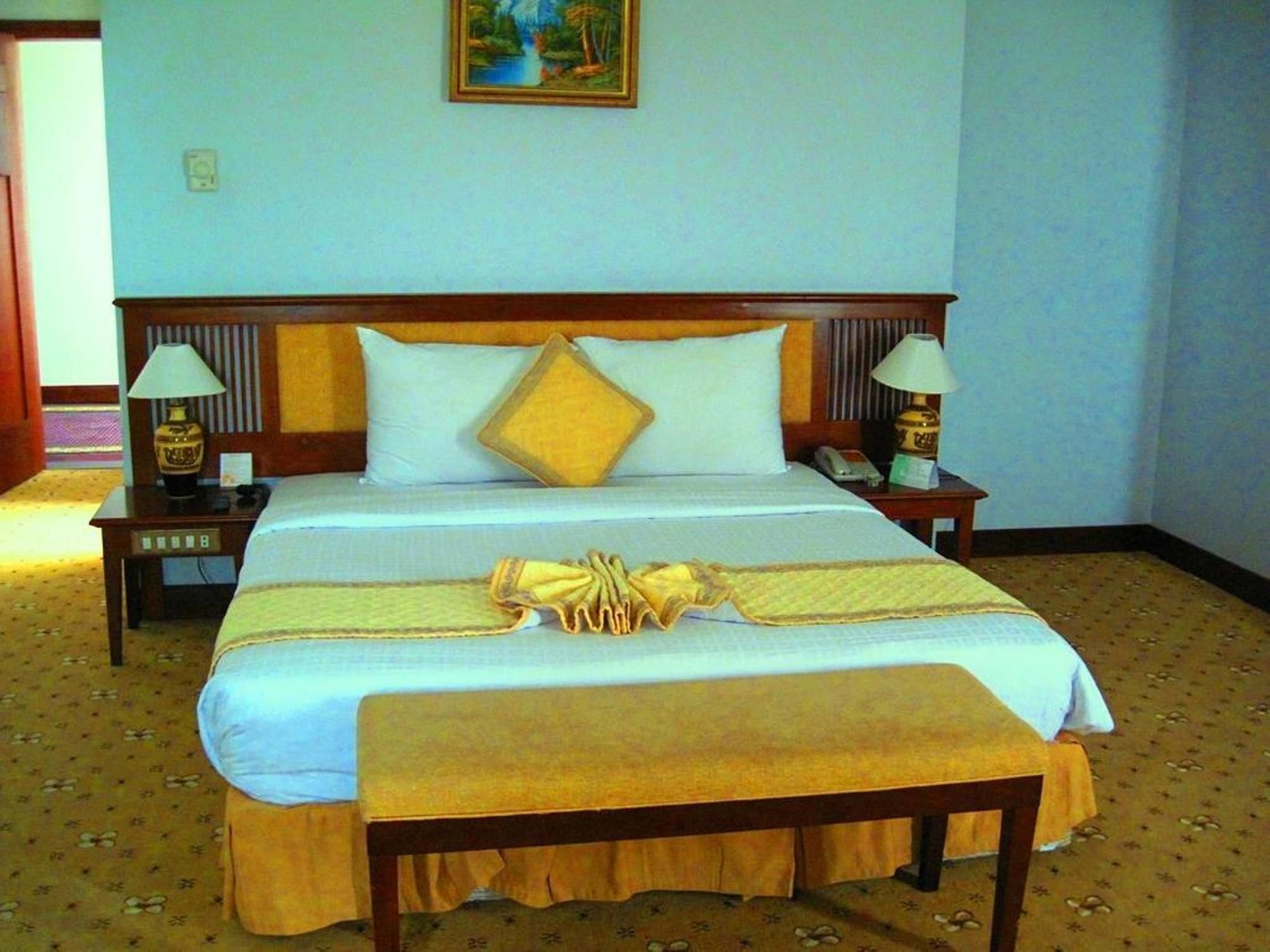 Saigon - Ninh Chu Hotel & Resort Phan Rang-Tháp Chàm Esterno foto